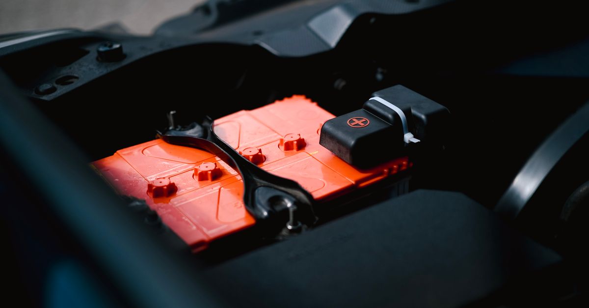 Batteries & Fuses